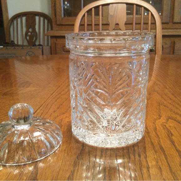 Fifth Avenue Crystal 7-1/2" Covered Jar - Picture 3 of 5